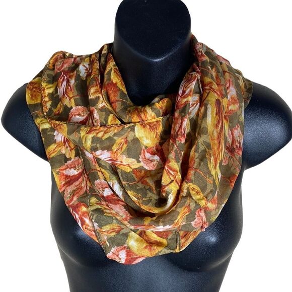 Lavello natures mosaic collection infinity scarf leaves fall Goblincore - Picture 1 of 3